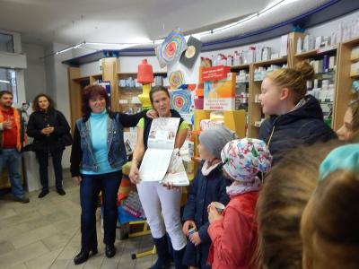 Foto des Albums: Kalendervorstellung mit Spendenübergabe durch Marktapotheke