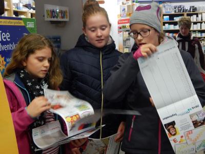 Foto des Albums: Kalendervorstellung mit Spendenübergabe durch Marktapotheke