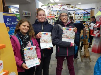 Foto des Albums: Kalendervorstellung mit Spendenübergabe durch Marktapotheke