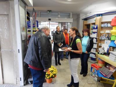 Foto des Albums: Kalendervorstellung mit Spendenübergabe durch Marktapotheke
