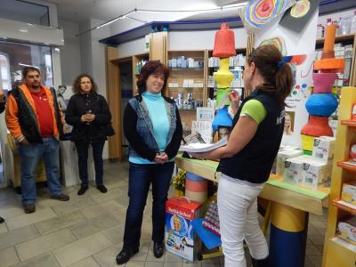 Foto des Albums: Kalendervorstellung mit Spendenübergabe durch Marktapotheke