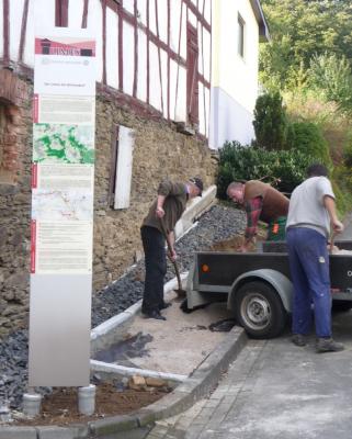 Gestaltung Limesstele an der Betho Scheune 2010  (Bild vergr&ouml;&szlig;ern)
