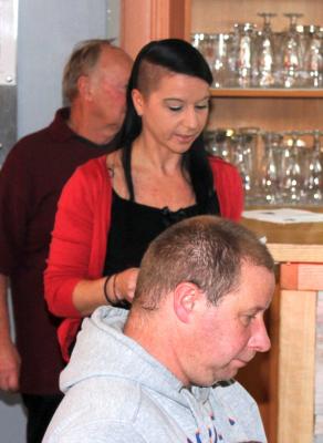 Foto des Albums: Jugendweihnachtsfeier 2015