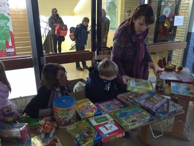 Foto des Albums: Adventsbasar der OGS 2015