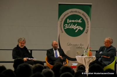 Foto des Albums: Literarischer Bilderbogen: Gregor Gysi und Friedrich Schorlemmer "Was bleiben wird" (04.12.2015)