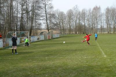Foto des Albums: Pokalviertelfinale der D-Junioren in Arnsdorf