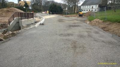 Ansicht der Br&uuml;ckenbaustelle Richtung Heukewalde (Foto: Gemeinde) 