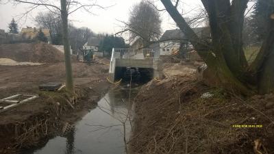 Ansicht der Br&uuml;ckenbaustelle Richtung Heukewalde (Foto: Gemeinde) 