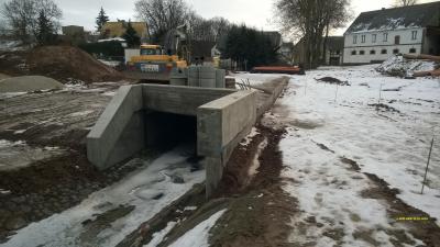 Ansicht der Br&uuml;ckenbaustelle Richtung Heukewalde (Foto: Gemeinde 