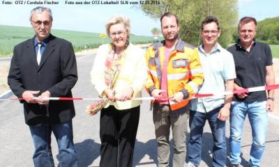 offizielle &Uuml;bergabe der Br&uuml;cke &uuml;ber die K502 Richtung Posterstein (Foto: OTZ / C. Fischer) 