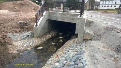 Ansicht der Br&uuml;ckenbaustelle Richtung Heukewalde (Foto: Gemeinde) 