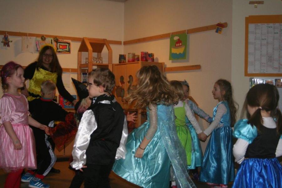 Integrationskindergarten Großheide Karneval 2016