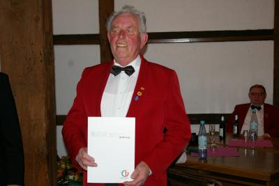 Josef Suntrup wurde f&uuml;r 60 Jahre singen in Chorverband geehrt. 