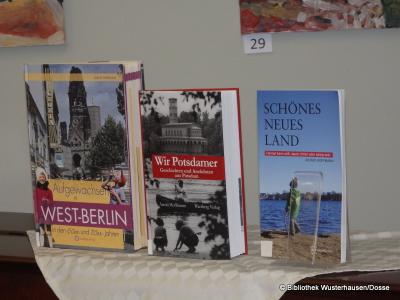 Foto des Albums: Literatur-Café: Astrid Hoffamnn und Oliver Wenzlaff präsentieren eine  literarische Reise „Von Preußen nach Amerika“ (23.03.2016)