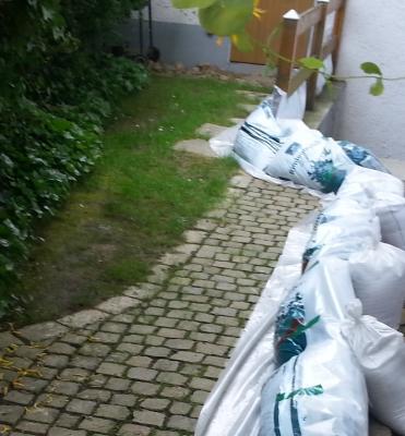 Schutz angrenzder Bebbauung   (Bild vergr&ouml;&szlig;ern)