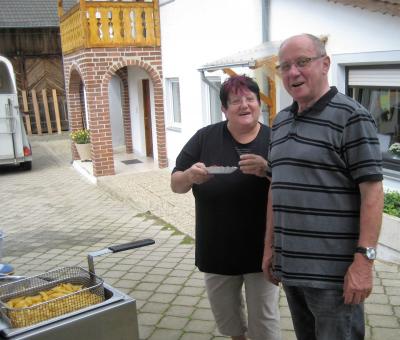 an die Griller. 