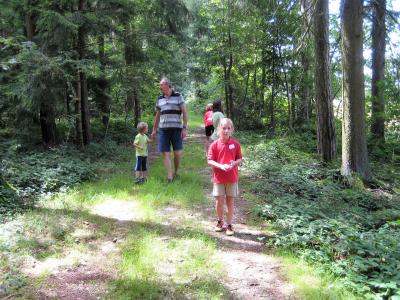 Alle machten sich dann im Wald ... 
