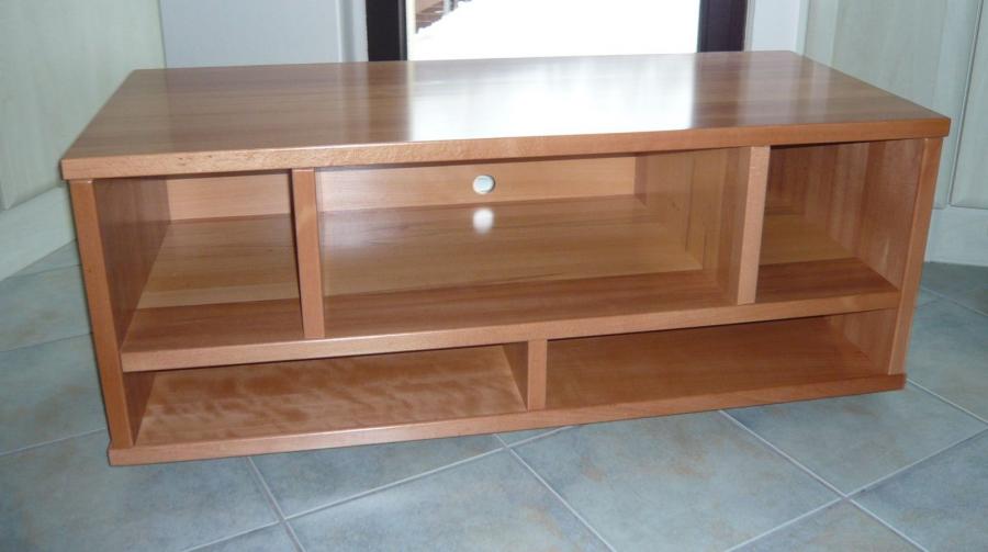 Fernsehschrank 