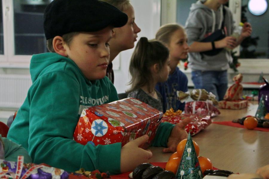 Foto der Galerie: 14.12.2017 - Adlerküken basteln sich in die Weihnachtsferien