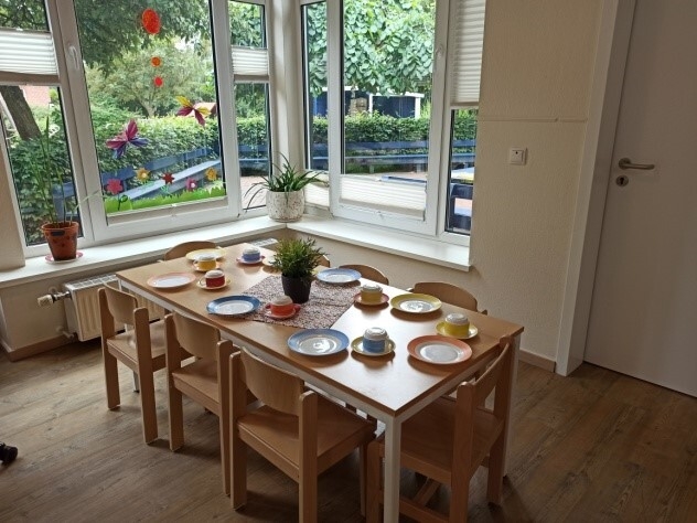 Bild: Frühstückstisch Mäusegruppe