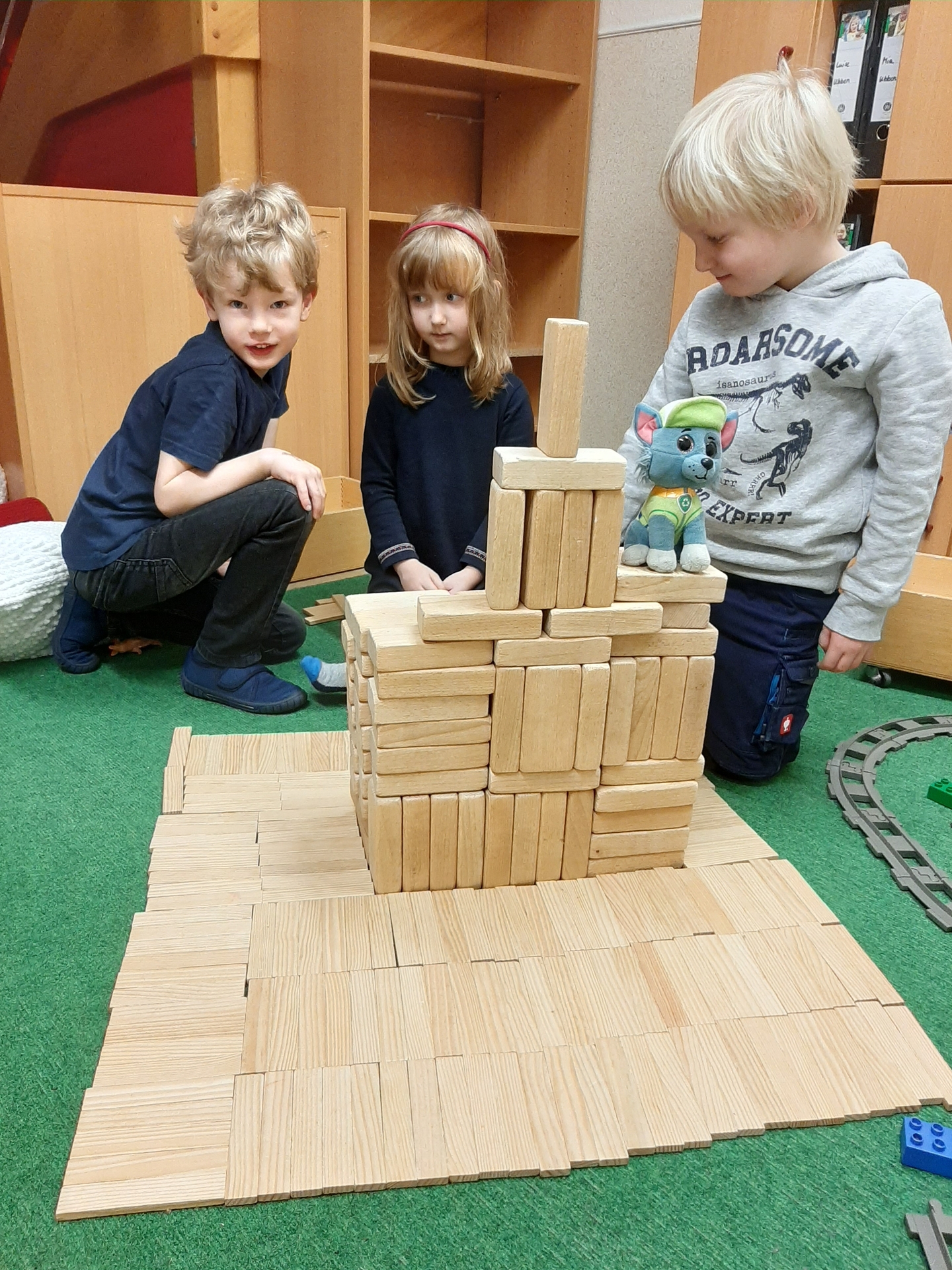 Bild: Holzklötzer bauen