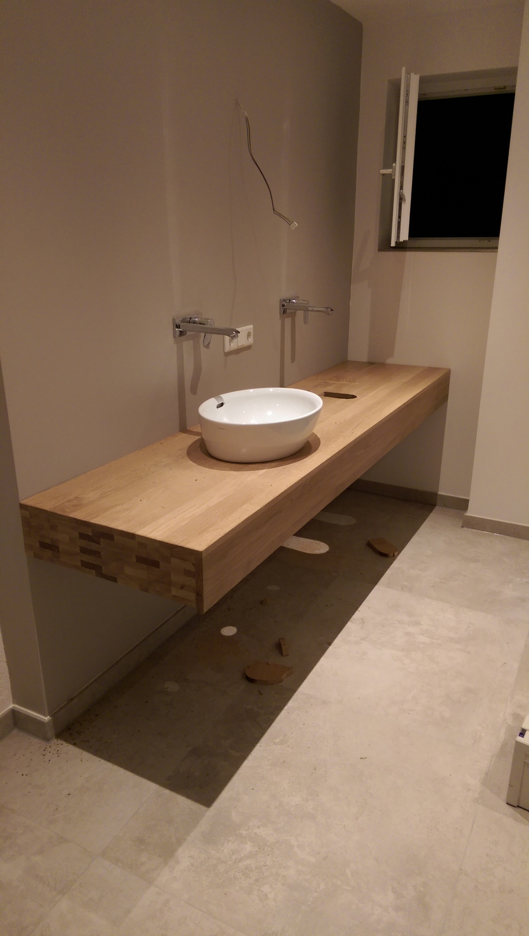 Bild: Waschtisch_3