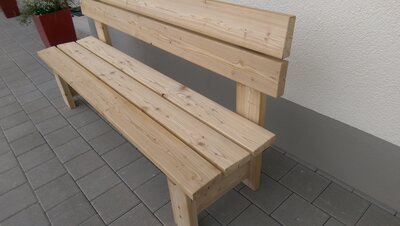 Vorschaubild: Gartenbank 3