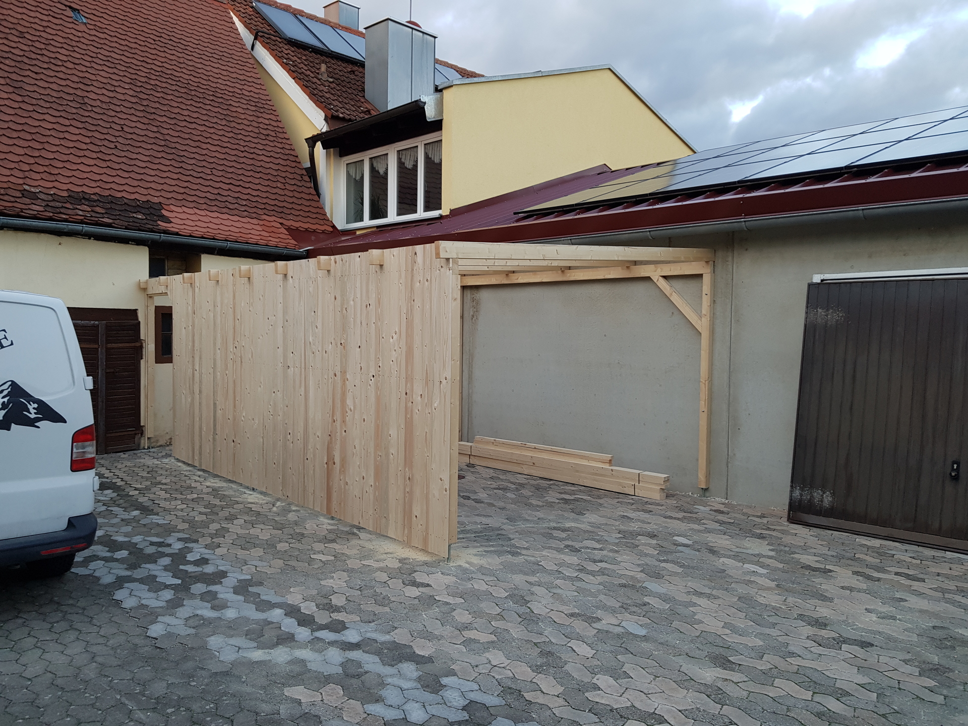Bild: Garage Überdachung