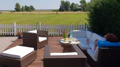 Foto: Gartenterrasse (Bild vergrößern)
