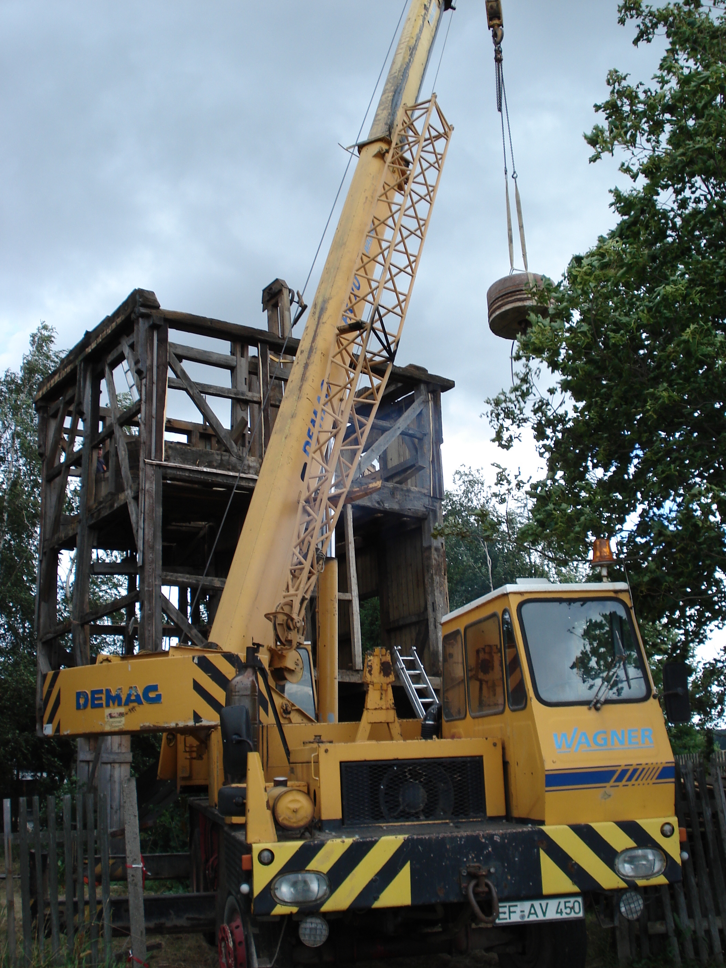 Die Umsetzung der M&uuml;hle beginnt am 24.07.2007  (Bild vergr&ouml;&szlig;ern)
