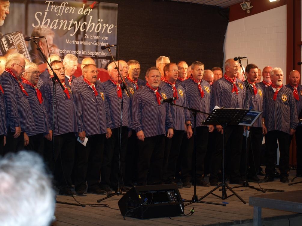 Bild: Tag der Shantychöre in Zingst 2012