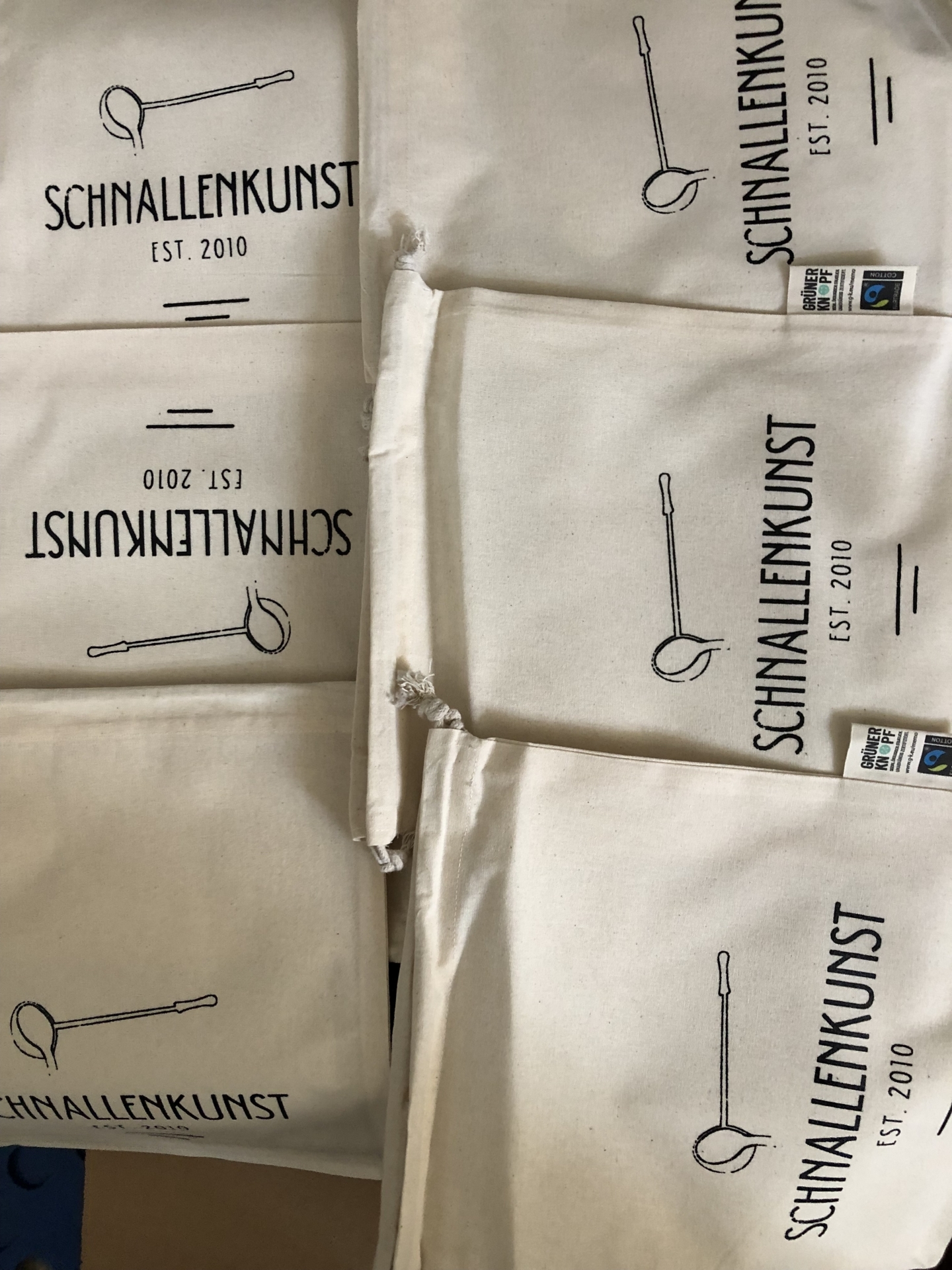 Schnallenkunst  (Bild vergr&ouml;&szlig;ern)