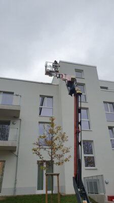 Vorschaubild: Streichen von Mehrfamilienhäusern