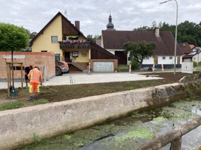 Vorschaubild: DPl 2024-08-05: Die Grünanlagen werden angelegt.