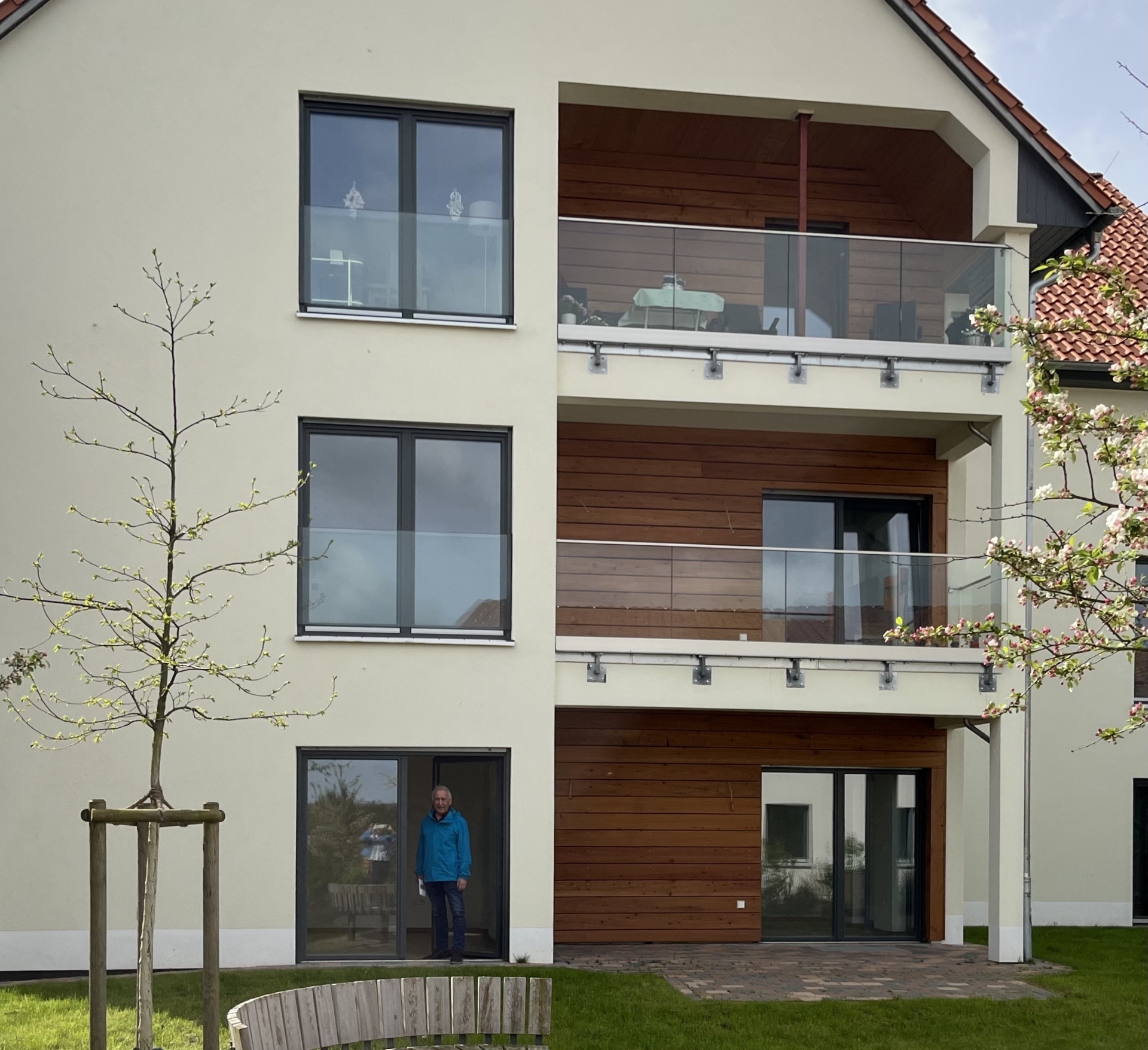 R&uuml;ckansicht Wohnhaus  (Bild vergr&ouml;&szlig;ern)