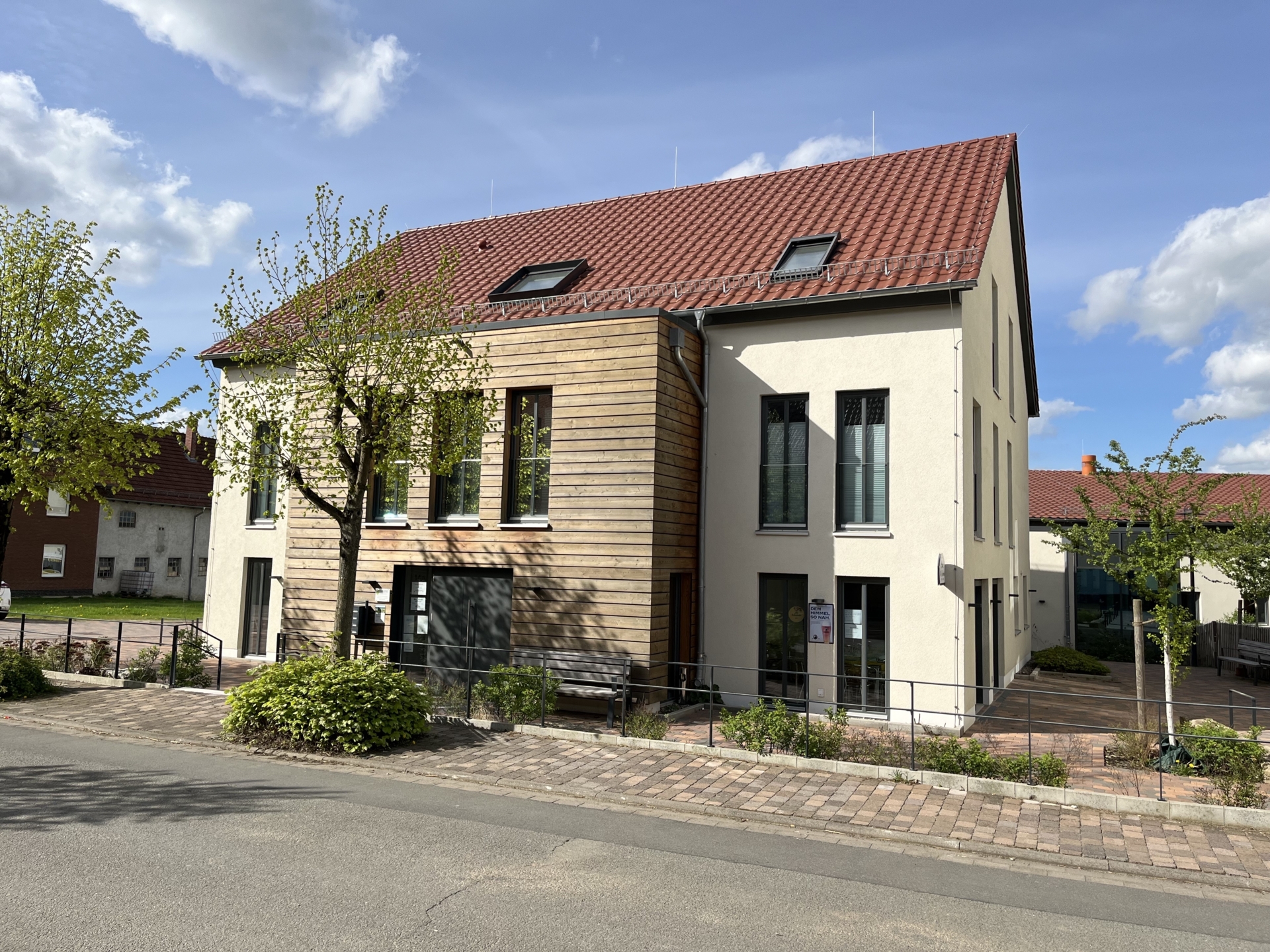 Multifunktionshaus  (Bild vergr&ouml;&szlig;ern)