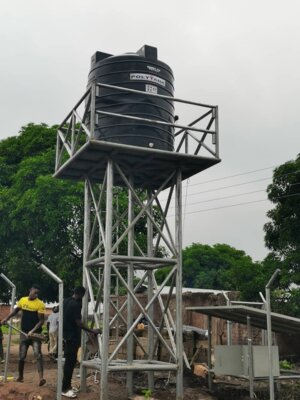 Vorschaubild: Sockel aus Metall mit Wasserbehälter