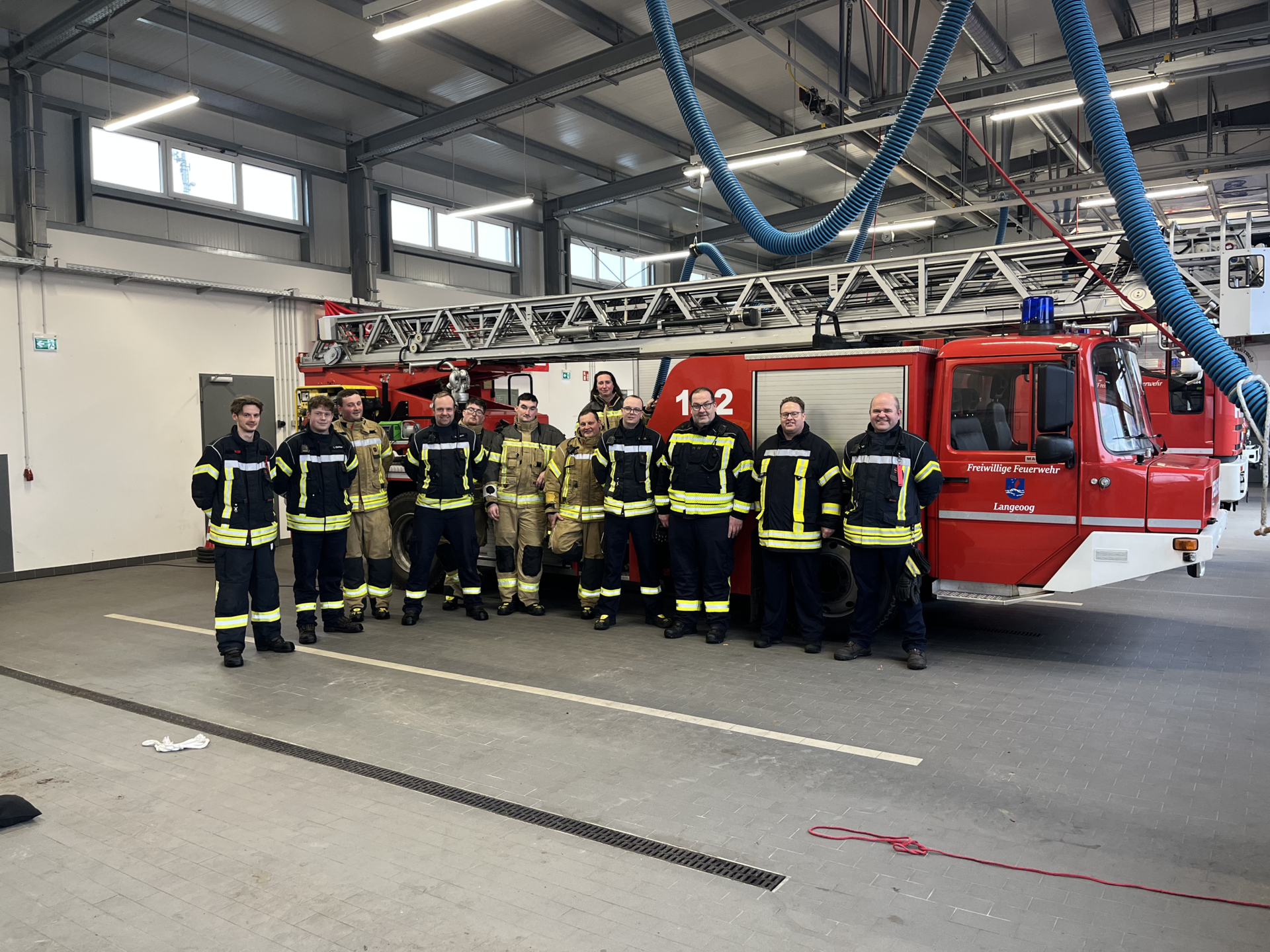 Foto @Unbekannt  (Bild vergr&ouml;&szlig;ern)