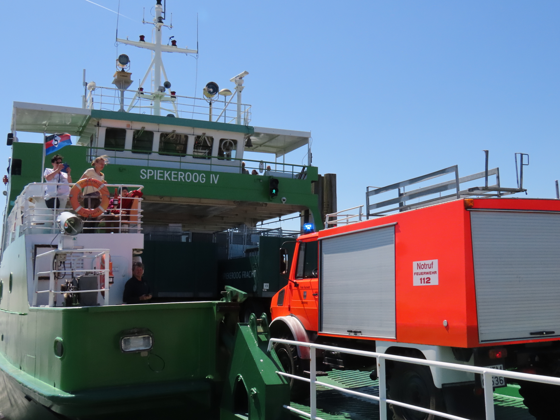 Foto @Eric Clau&szlig;en  (Bild vergr&ouml;&szlig;ern)