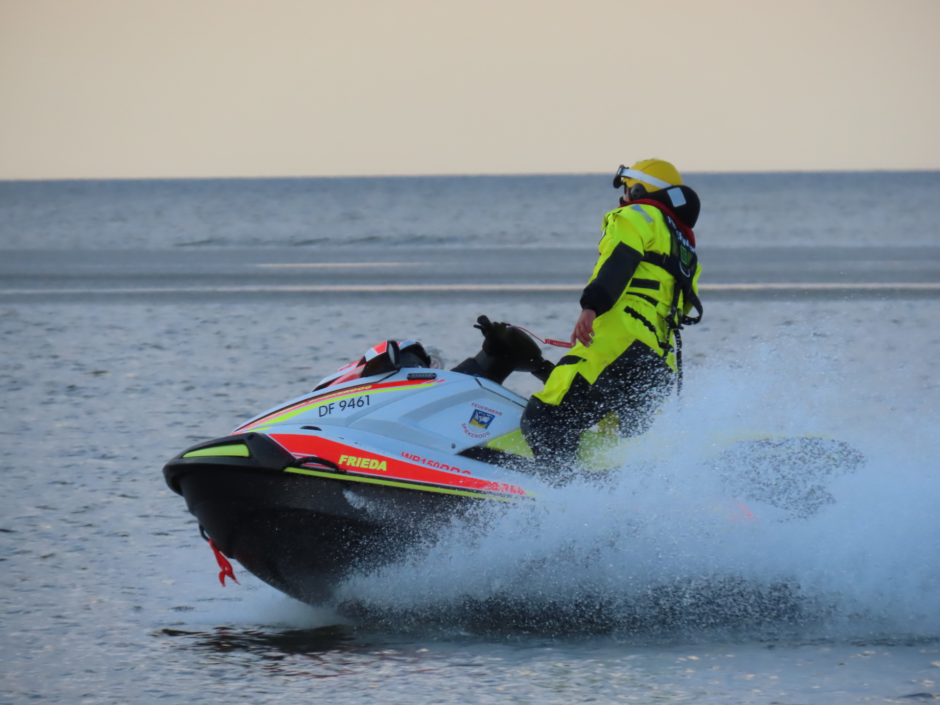 Foto @Eric Clau&szlig;en  (Bild vergr&ouml;&szlig;ern)