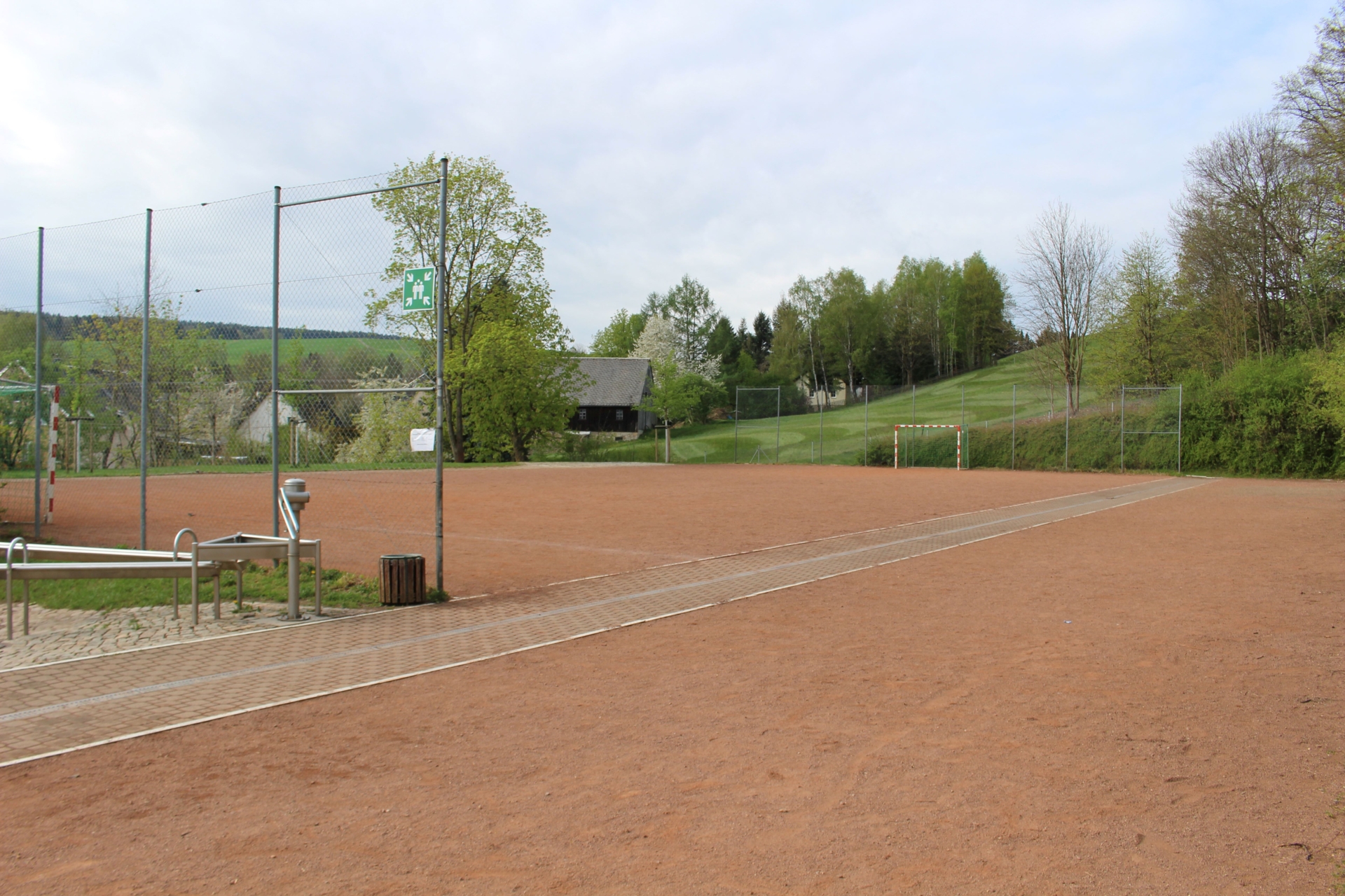 Bild: Sportplatz