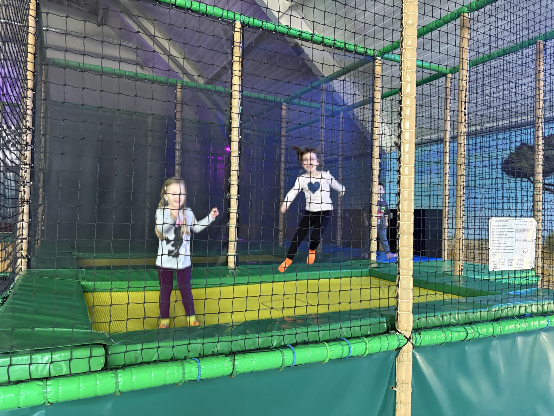 Indoorspielplatz - ein Winterhighlight  (Bild vergr&ouml;&szlig;ern)