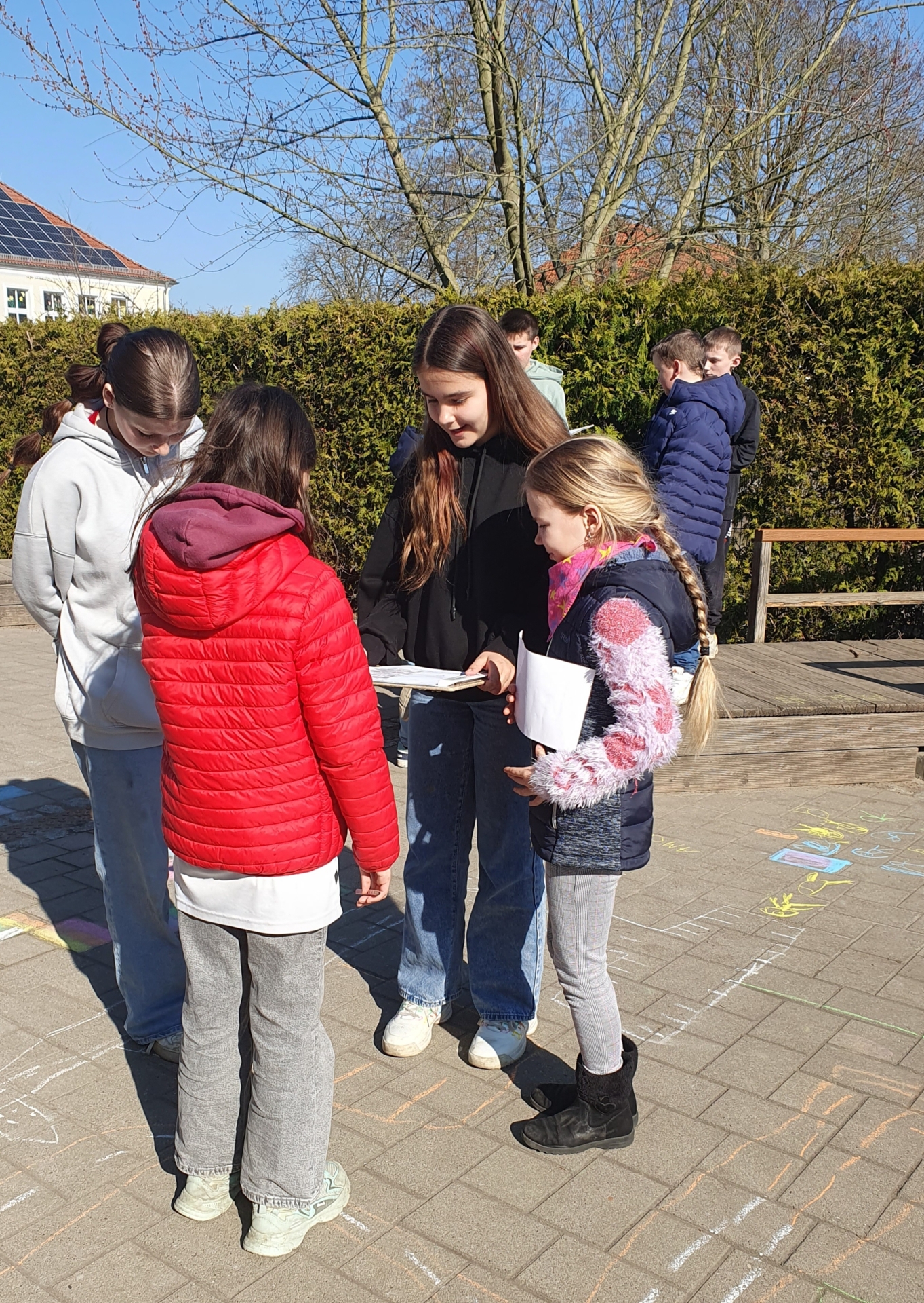 Bild: erste Besprechungen