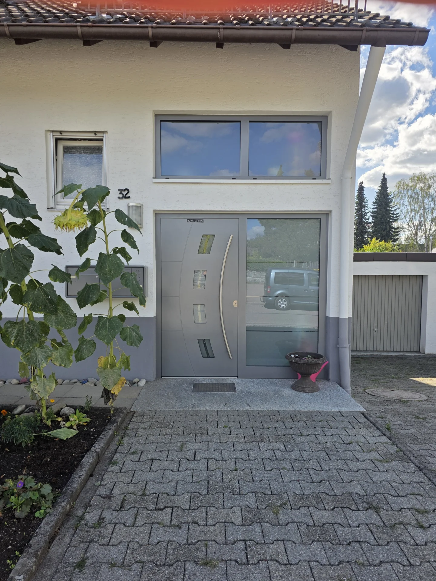 Gl&auml;serne Haust&uuml;re  (Bild vergr&ouml;&szlig;ern)