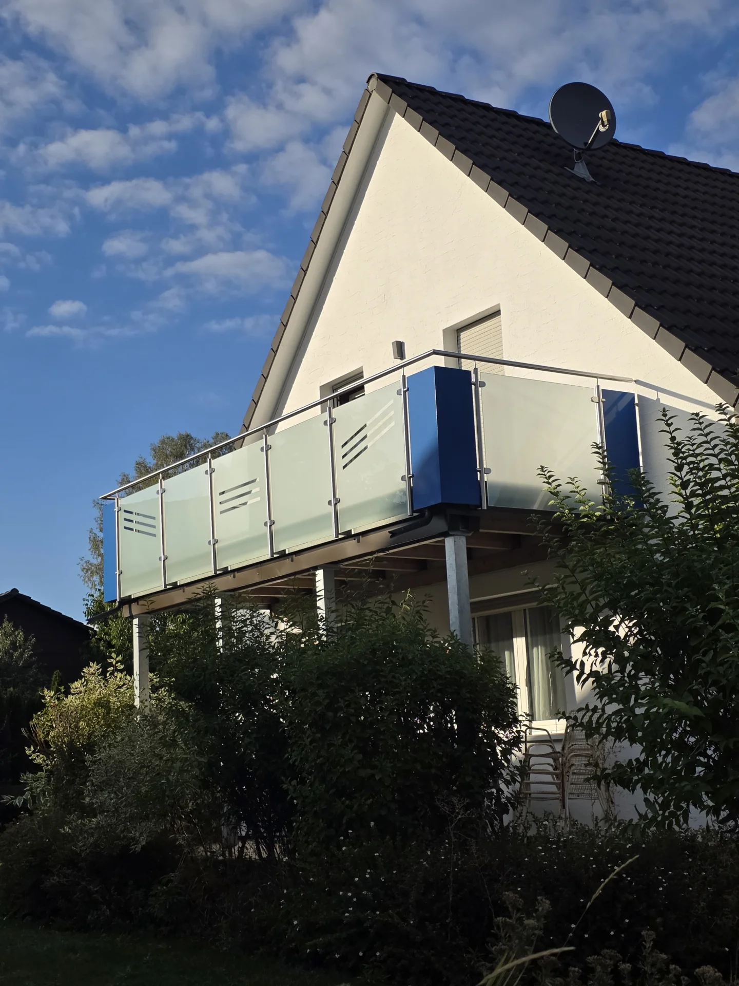 Balkon  (Bild vergr&ouml;&szlig;ern)