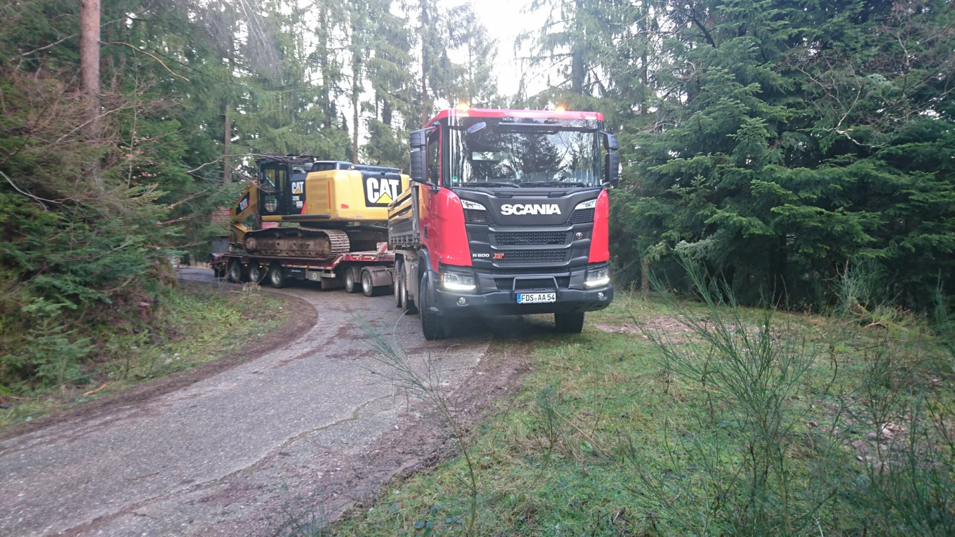 Foto der Galerie: Bau – und Forstmaschinentransport