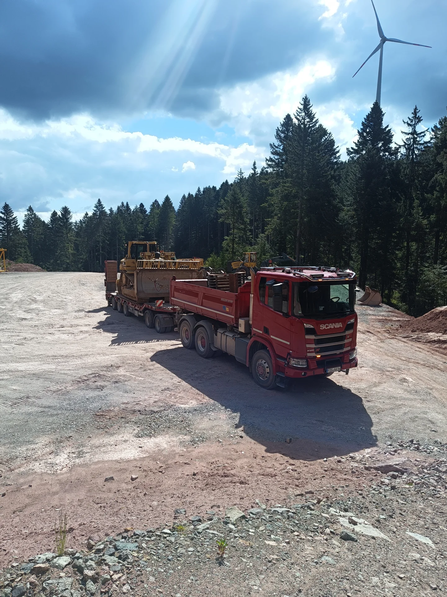 Foto der Galerie: Bau – und Forstmaschinentransport