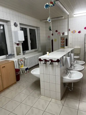 Vorschaubild: Waschraum Ü3