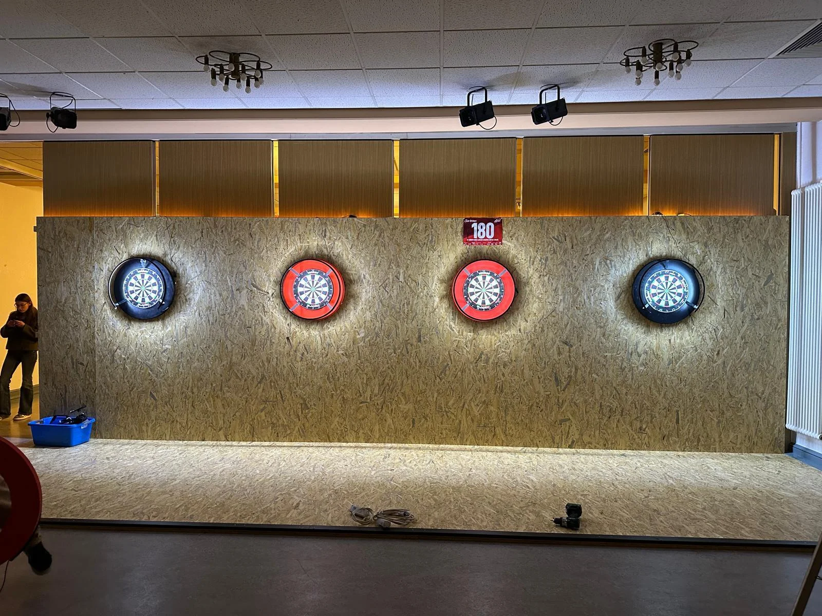 Dart-Turnier  (Bild vergr&ouml;&szlig;ern)