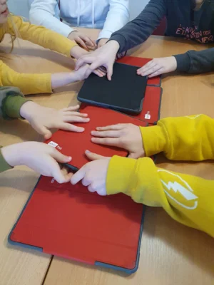 Vorschaubild: Jeder wollte einen der heißbegehrten Tabletts haben